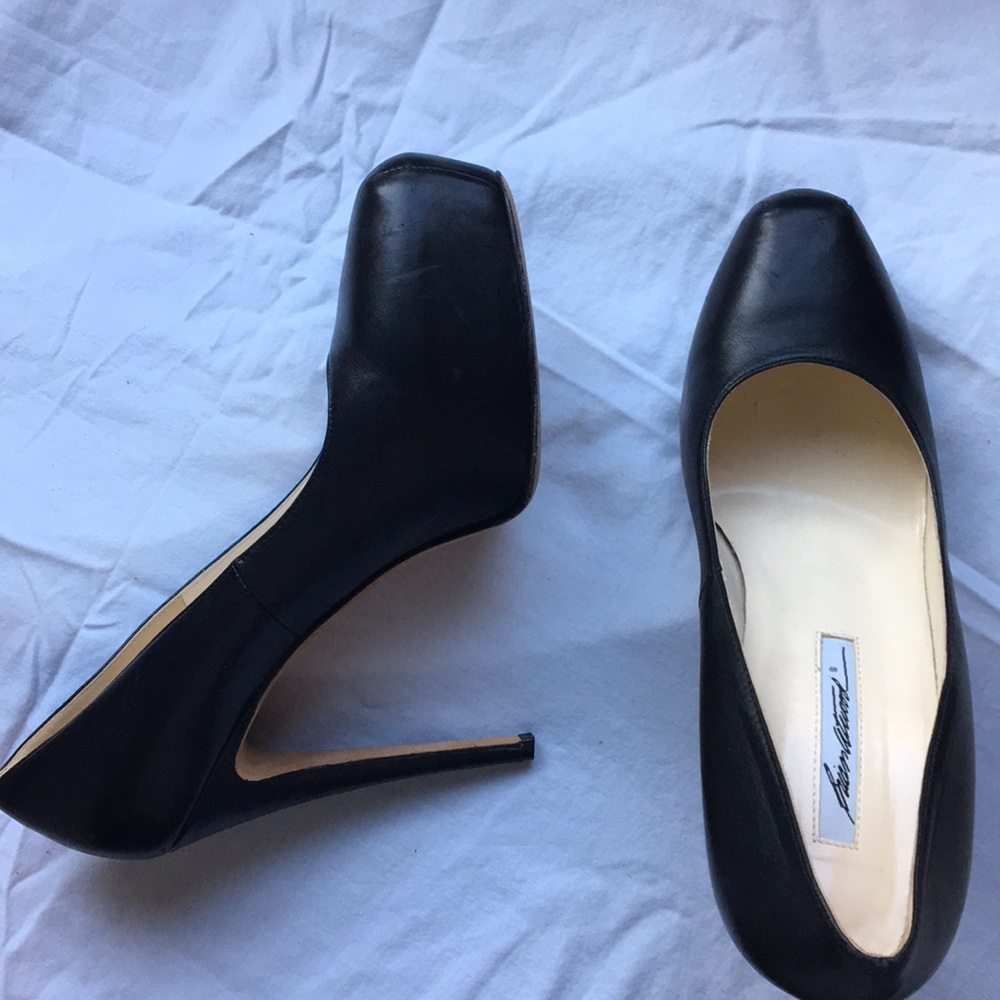 B R I A N A T W O O D heels